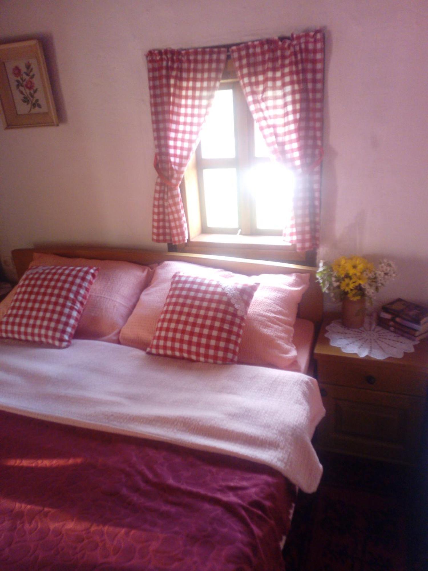 Etno Guest House Lalovic Tjentiste Phòng bức ảnh